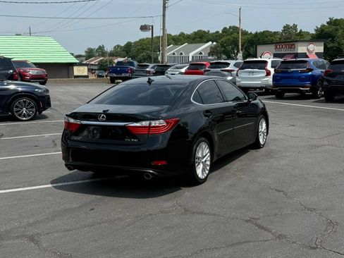 Used 2014 Lexus ES 350 w/ Ultra Luxury Package FWD image 15
