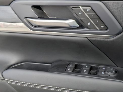 New 2026 GMC Terrain Elevation w/ Elevation Premium Package FWD image 22