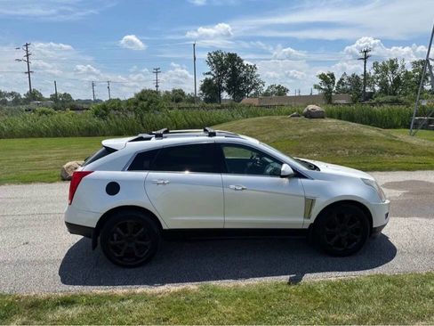 Used 2015 Cadillac SRX Performance w/ Driver Awareness Package AWD/4WD image 3