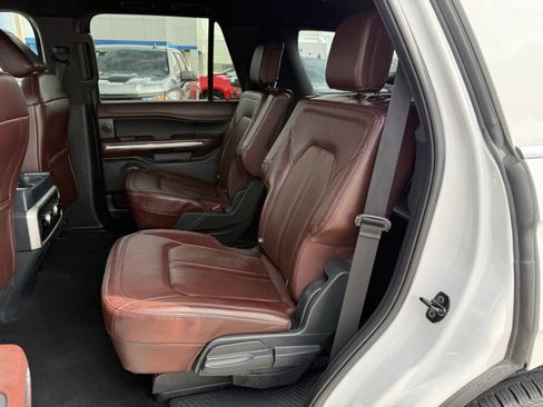 Used 2023 Ford Expedition Limited image 43
