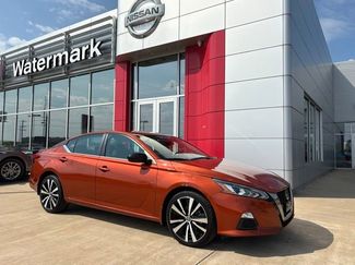 Used 2021 Nissan Altima 2.5 SR image 1