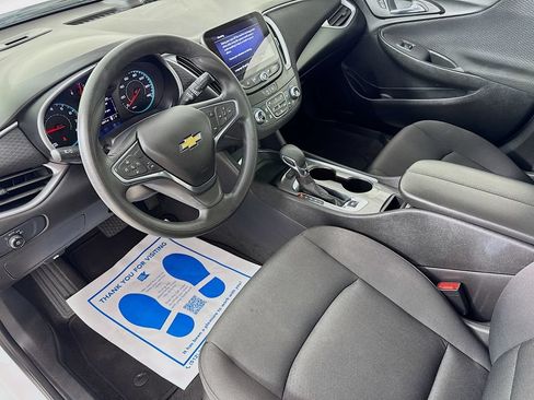 Used 2024 Chevrolet Malibu LT FWD image 9