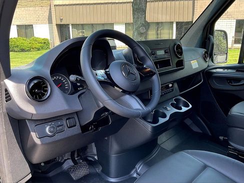 New 2025 Mercedes-Benz Sprinter 3500 image 5