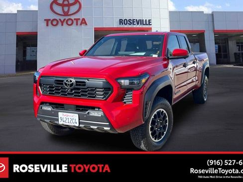Used 2024 Toyota Tacoma TRD Off-Road w/ TRD Off Road Premium Package AWD/4WD image 1