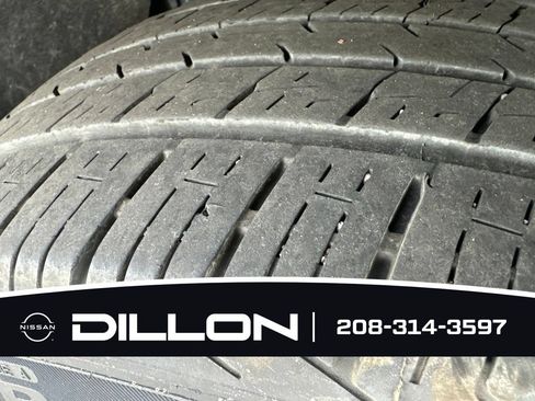 Used 2025 Nissan Rogue SV AWD/4WD image 15