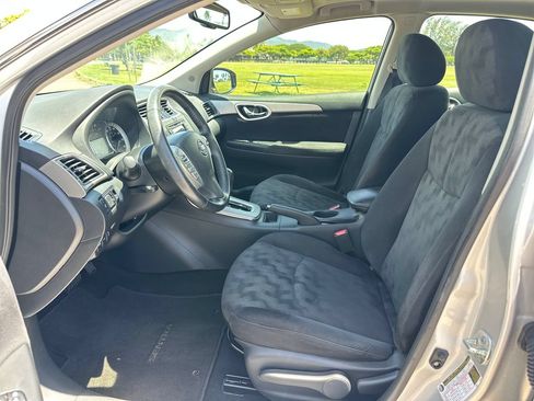 Used 2013 Nissan Sentra SV w/ Premium Pkg FWD image 13