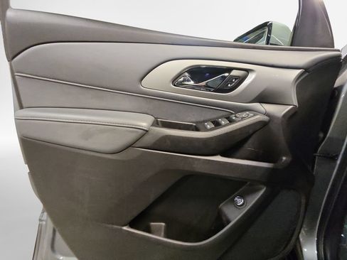 Used 2019 Chevrolet Traverse LT w/ LPO, Floor Liner Package AWD/4WD image 15