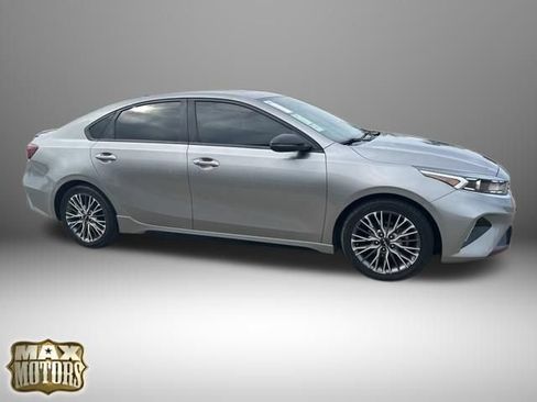 Used 2022 Kia Forte GT-Line w/ GT-Line Premium Package FWD image 17