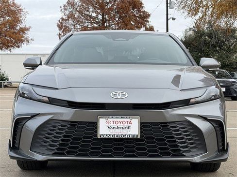 New 2026 Toyota Camry SE image 8
