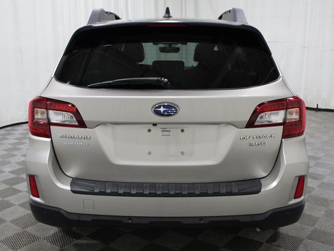 Used 2017 Subaru Outback 3.6R Limited AWD/4WD image 34