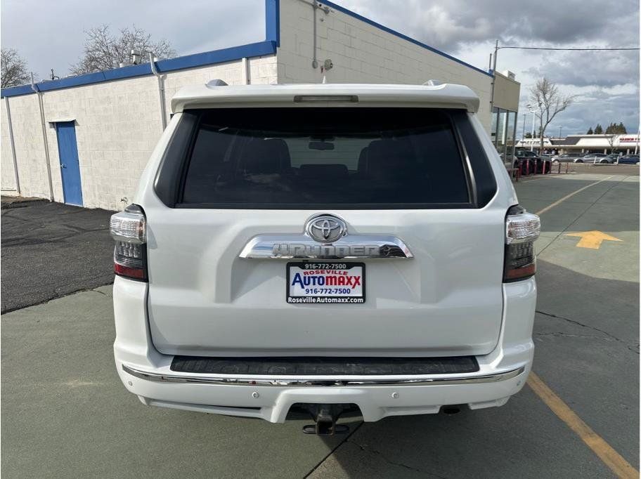 Used 2015 Toyota 4Runner Limited AWD/4WD image 10