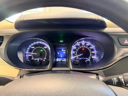 Used 2015 Toyota Avalon Limited FWD image 34