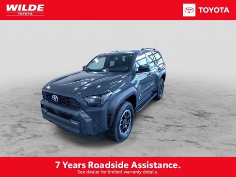 Certified 2025 Toyota 4Runner TRD Off-Road image 5