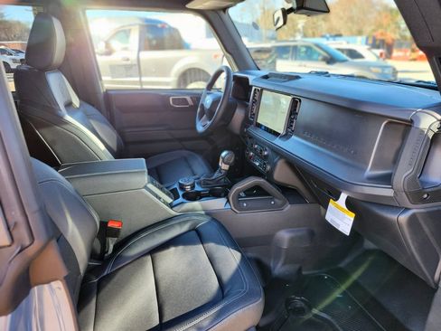 New 2025 Ford Bronco Big Bend w/ Black Diamond Package AWD/4WD image 9