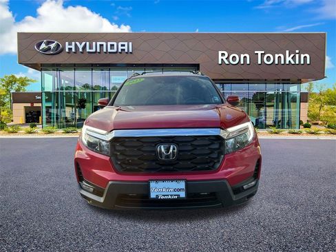 Used 2023 Honda Passport EX-L image 2