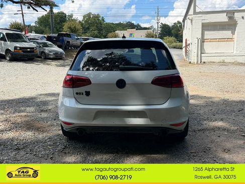 Used 2017 Volkswagen GTI SE FWD image 5