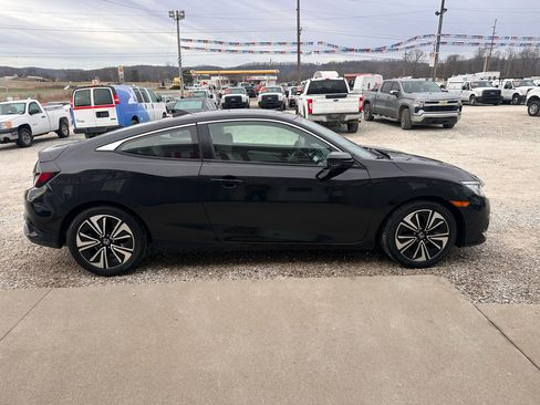 Used 2016 Honda Civic EX-T image 2