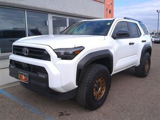 Used 2025 Toyota 4Runner SR5 AWD/4WD video 1