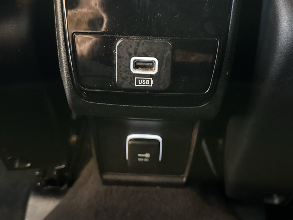 Used 2024 Jeep Compass Latitude AWD/4WD image 12