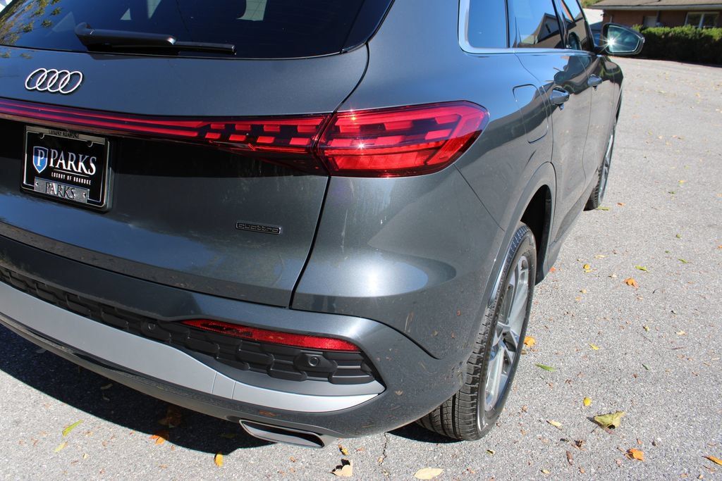 Certified 2025 Audi Q5 Premium w/ Premium Plus AWD/4WD image 47