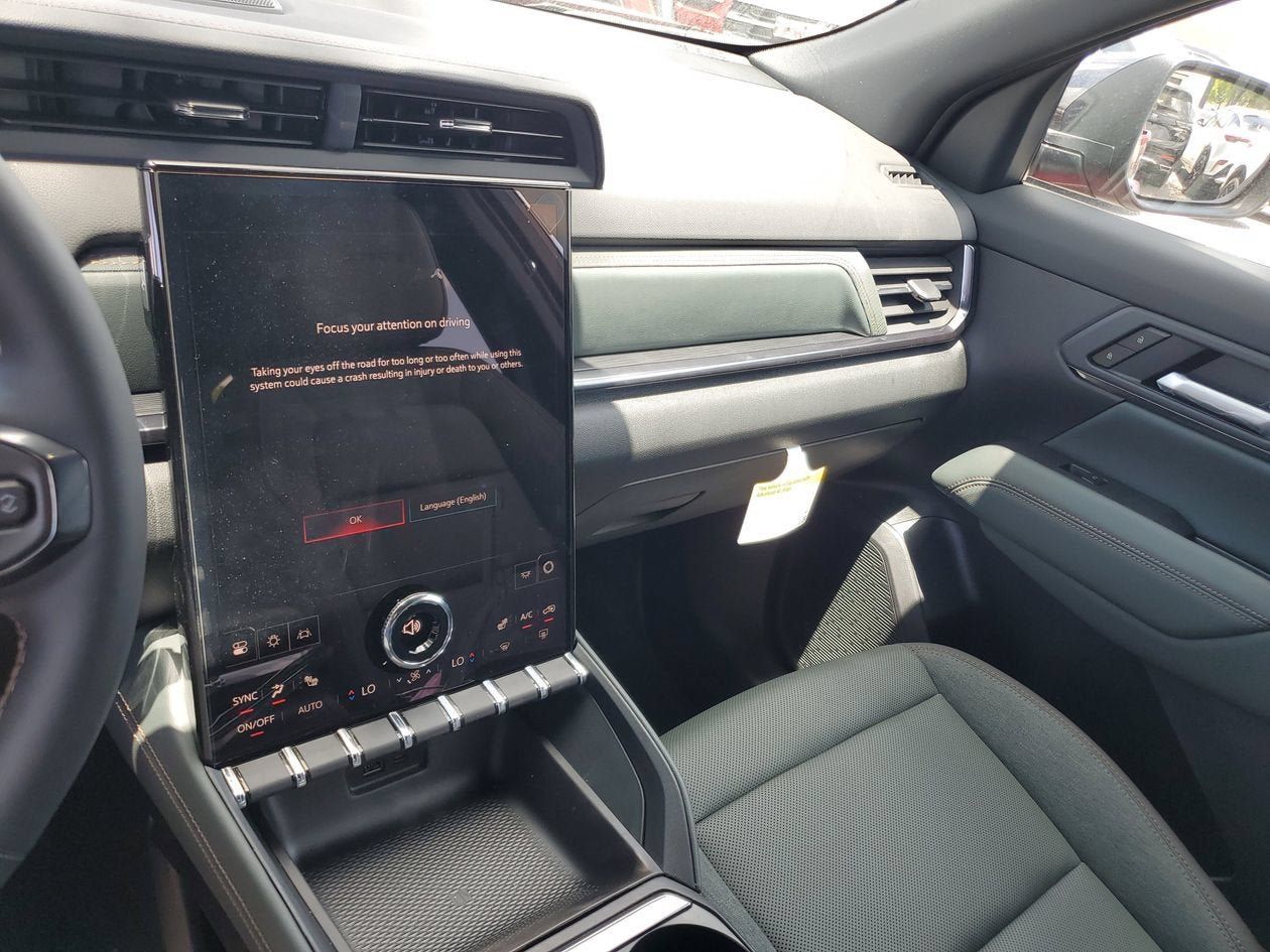 New 2026 GMC Terrain AT4 w/ Technology Package II AWD/4WD image 26