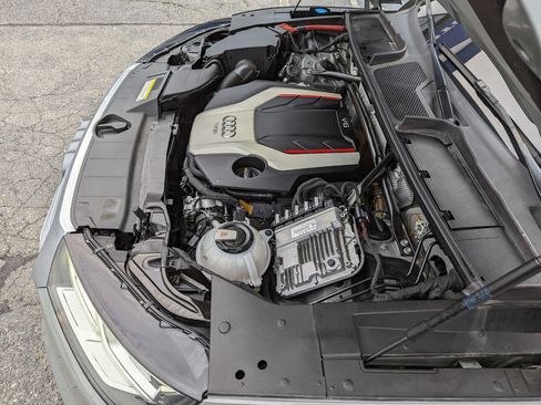 Used 2019 Audi SQ5 Premium Plus w/ Premium Plus Package image 49