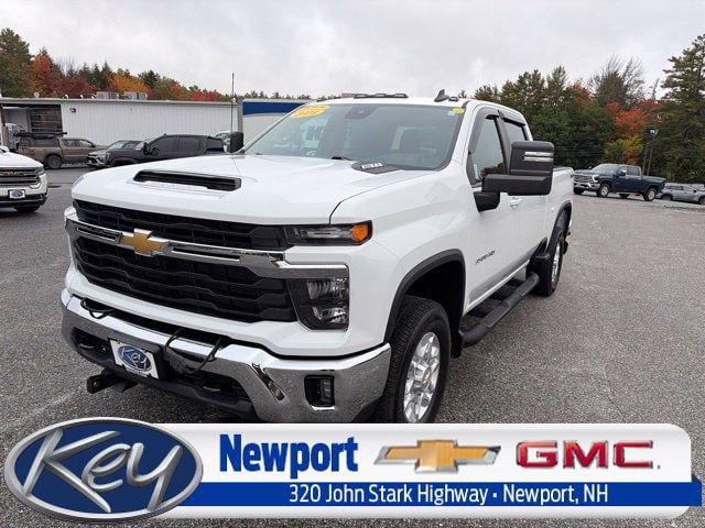 Used 2024 Chevrolet Silverado 3500 LT w/ Convenience Package AWD/4WD image 1