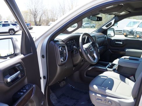 Used 2022 GMC Sierra 1500 SLT w/ SLT Premium Plus Package AWD/4WD image 16