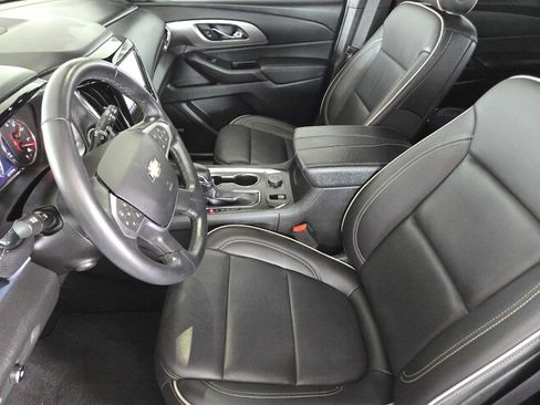 Certified 2023 Chevrolet Traverse Premier FWD image 13