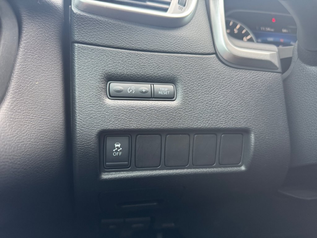 Used 2015 Nissan Murano S AWD/4WD image 28