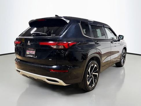 Used 2022 Mitsubishi Outlander SE AWD/4WD image 6