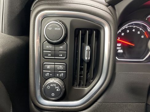 Used 2022 Chevrolet Silverado 1500 RST w/ Z71 Off-Road Package image 39