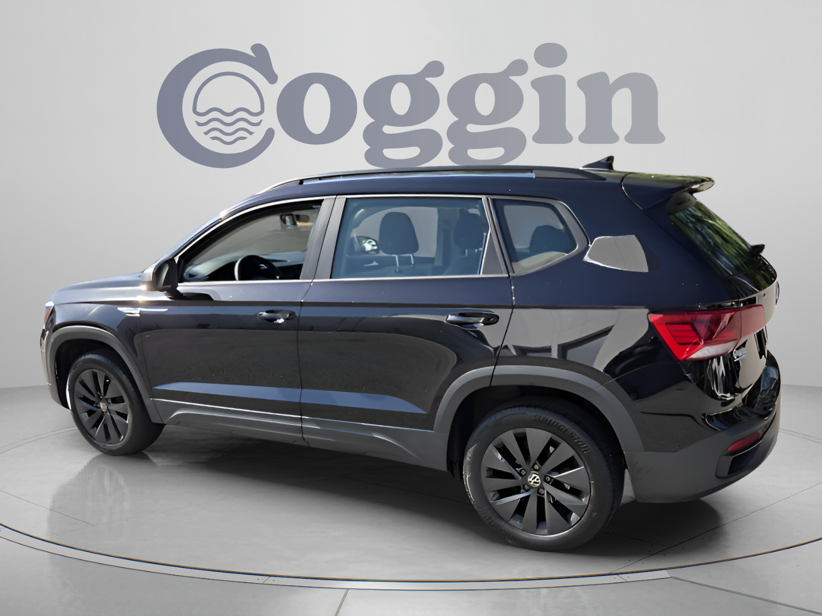 Used 2024 Volkswagen Taos S FWD image 3