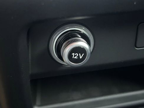 Used 2025 Porsche Cayenne GTS image 24