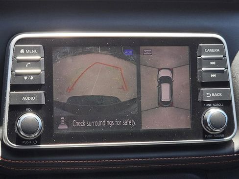 Used 2019 Nissan Kicks SR w/ SR Premium Package FWD image 27