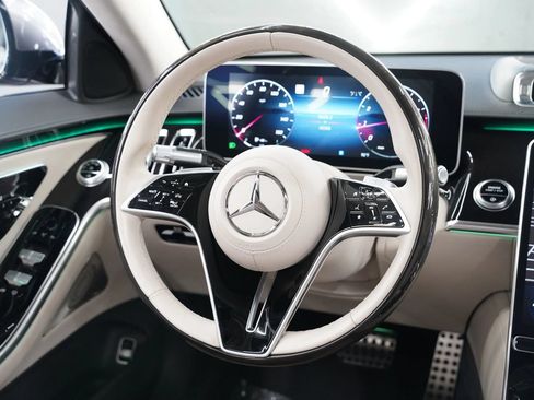 Used 2023 Mercedes-Benz S 500 4MATIC image 32