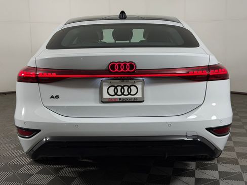 Used 2025 Audi A6 e-tron Premium w/ Convenience Package RWD image 10