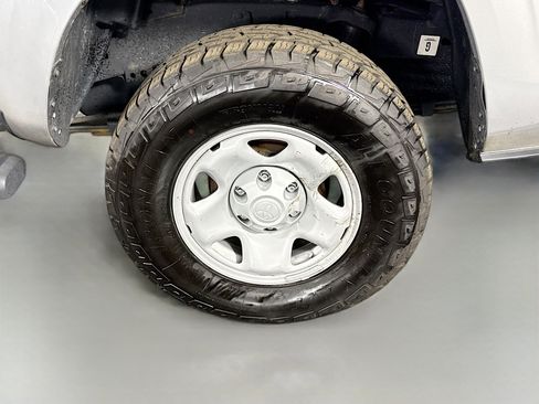 Used 2021 Toyota Tacoma SR image 36