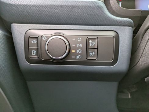 New 2025 Ford Maverick XL image 25