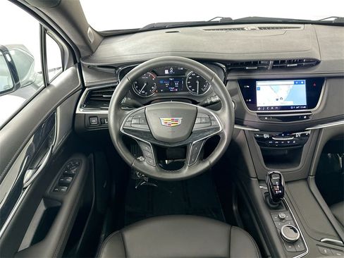 Used 2023 Cadillac XT5 Premium Luxury image 23