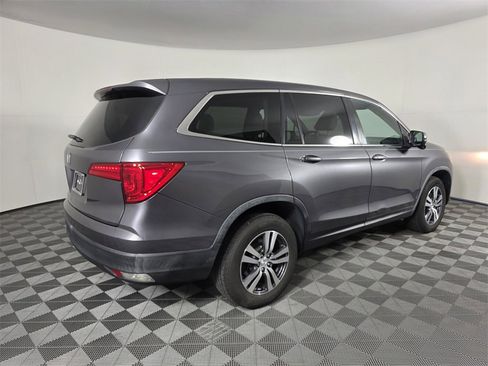 Used 2016 Honda Pilot EX image 5