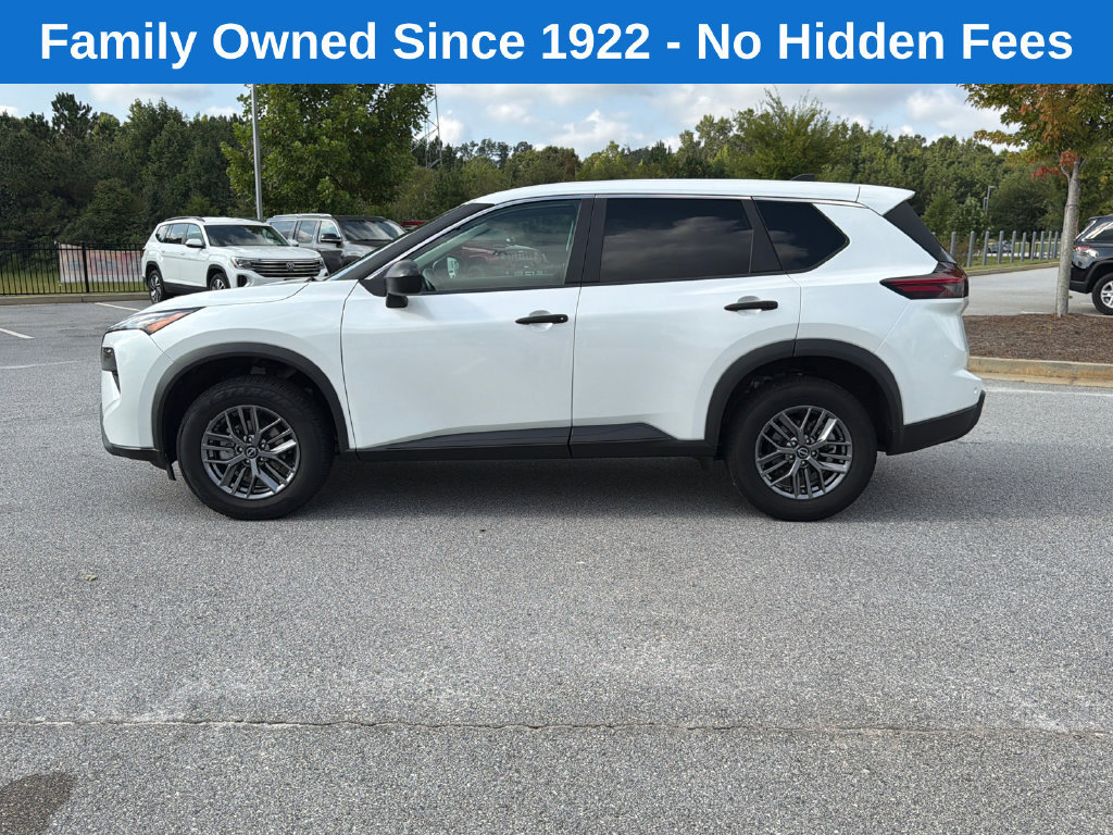 Used 2024 Nissan Rogue S AWD/4WD image 4