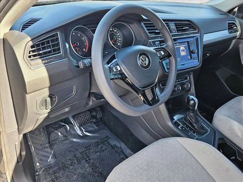 Used 2020 Volkswagen Tiguan S FWD image 10