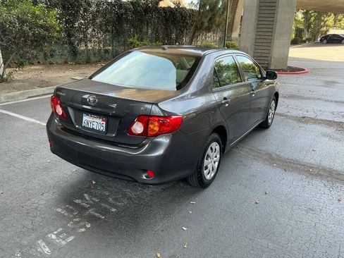Used 2010 Toyota Corolla LE w/ All Weather Guard Pkg FWD image 5