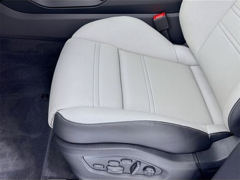 New 2026 Porsche Cayenne S image 14