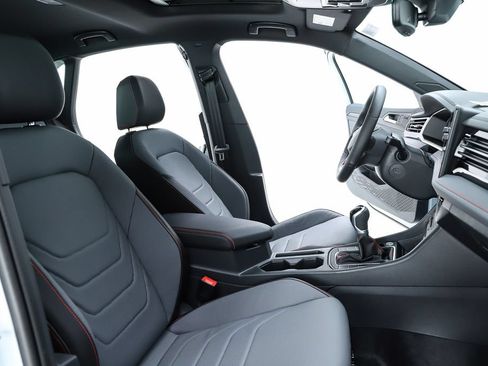 New 2026 Volkswagen Jetta GLI Autobahn FWD image 35