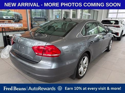 Used 2015 Volkswagen Passat TDI SE FWD image 4