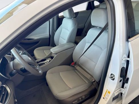 Used 2023 Chevrolet Malibu LT image 11