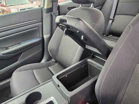 Used 2025 Nissan Altima 2.5 SV image 24