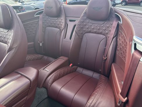 Used 2020 Bentley Continental GT image 26